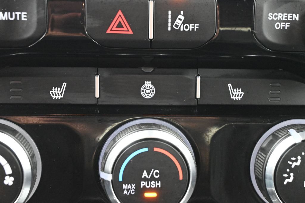 Used 2025 RAM 1500 Big Horn AWD/4WD image 12