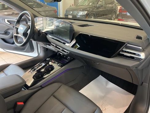 Used 2025 Audi A5 2.0T Premium w/ Convenience Package AWD/4WD image 24