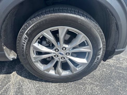 Certified 2023 Ford Explorer Limited w/ Equipment Group 301A AWD/4WD image 48
