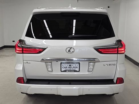 Used 2017 Lexus LX 570 4WD w/ Luxury Package image 13