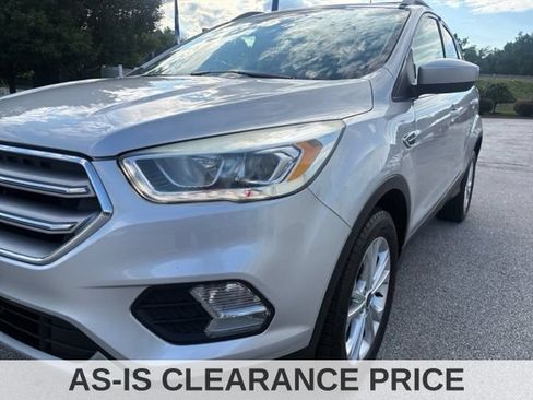 Used 2017 Ford Escape SE w/ Equipment Group 201A AWD/4WD image 35