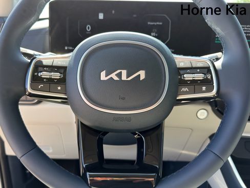 New 2026 Kia Carnival SX Prestige FWD image 11