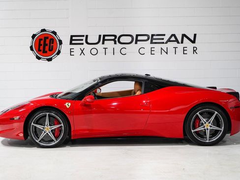 Used 2012 Ferrari 458 Italia image 7