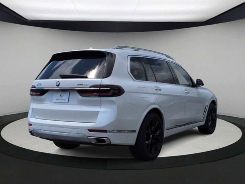 Used 2026 BMW X7 xDrive40i AWD/4WD image 7