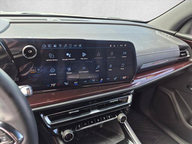 Used 2024 Chevrolet Traverse Z71 AWD/4WD image 11