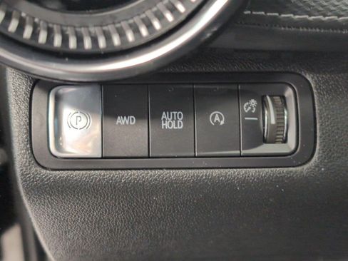 Used 2025 Chevrolet Equinox LT AWD/4WD image 11