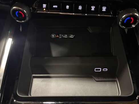 New 2026 Chevrolet Tahoe High Country image 19