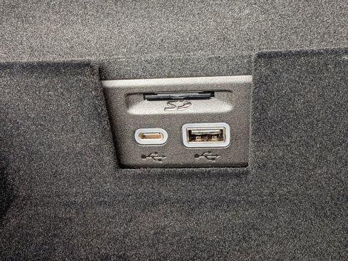 Certified 2023 Cadillac XT6 Sport w/ Technology Package image 28