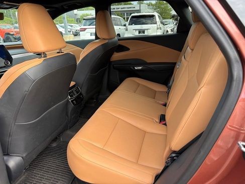 Used 2025 Lexus RX 350 w/ Convenience Package AWD/4WD image 45