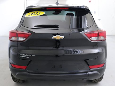 Certified 2025 Chevrolet TrailBlazer LS w/ LS Convenience Package image 7