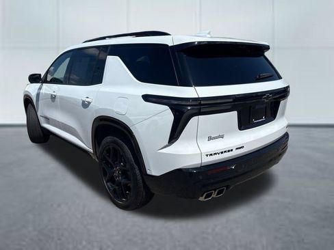 Used 2026 Chevrolet Traverse RS w/ LPO, Floor Liner Package AWD/4WD image 2