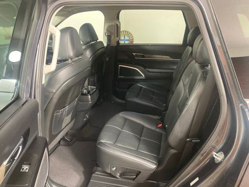 Used 2020 Kia Telluride EX w/ EX Premium Package AWD/4WD image 13
