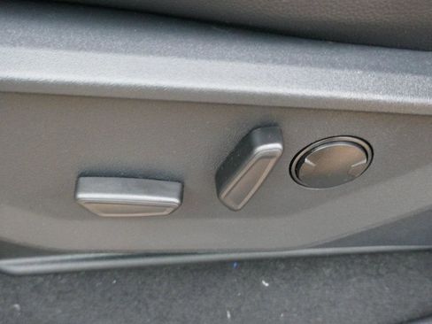 New 2026 Ford F250 Lariat w/ Black Appearance Package image 15