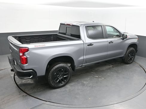 Used 2026 Chevrolet Silverado 1500 LT Trail Boss w/ LT Trail Boss Premium Package AWD/4WD image 37