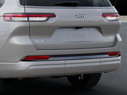 New 2026 Jeep Grand Cherokee L Limited AWD/4WD image 13