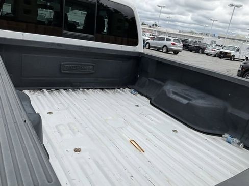 Used 2016 Ford F250 Lariat w/ Chrome Package image 7