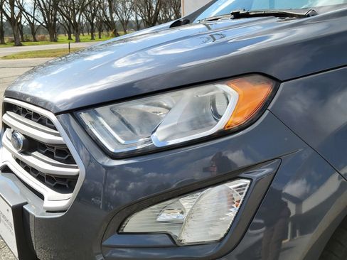 Used 2021 Ford EcoSport SE image 9