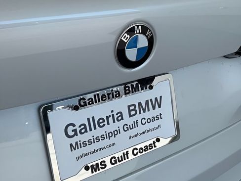 Used 2026 BMW X5 sDrive40i w/ M Sport Package RWD image 9