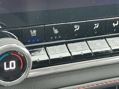 New 2025 Chevrolet Colorado Z71 w/ Midnight Edition image 21