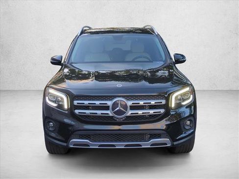 Used 2020 Mercedes-Benz GLB 250 image 2