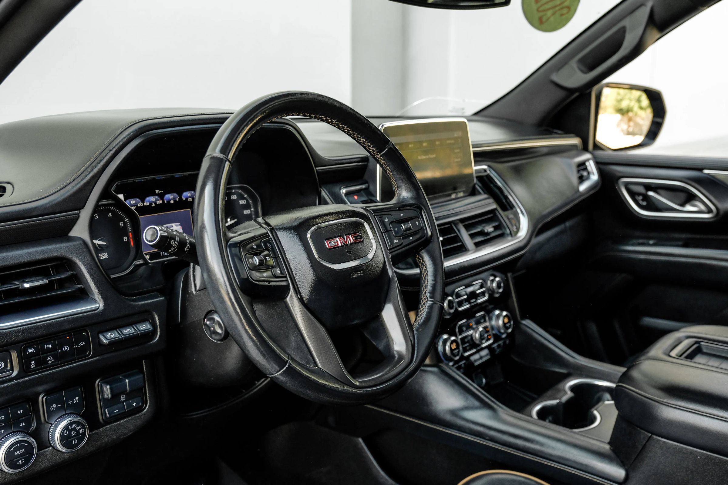 Used 2021 GMC Yukon AT4 w/ AT4 Premium Plus Package AWD/4WD image 24