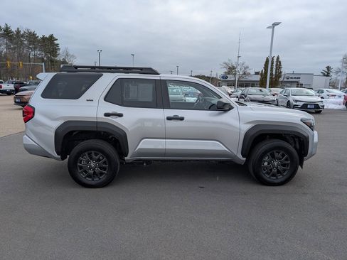 Used 2025 Toyota 4Runner SR5 image 7