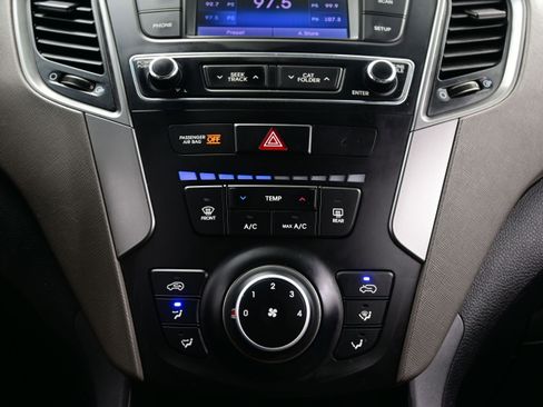 Used 2017 Hyundai Santa Fe Sport AWD/4WD image 18