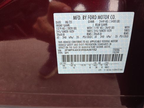 Certified 2024 Ford Edge Titanium w/ Equipment Group 301A image 27