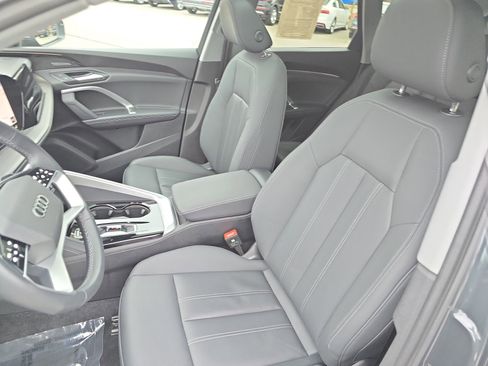 Certified 2025 Audi Q5 Premium Plus w/ Premium Plus image 15