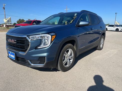 Used 2024 GMC Terrain SLE w/ Driver Convenience Package AWD/4WD image 1