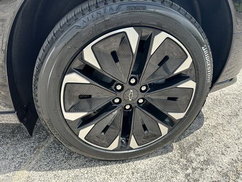 New 2025 Chevrolet Blazer EV RS image 7