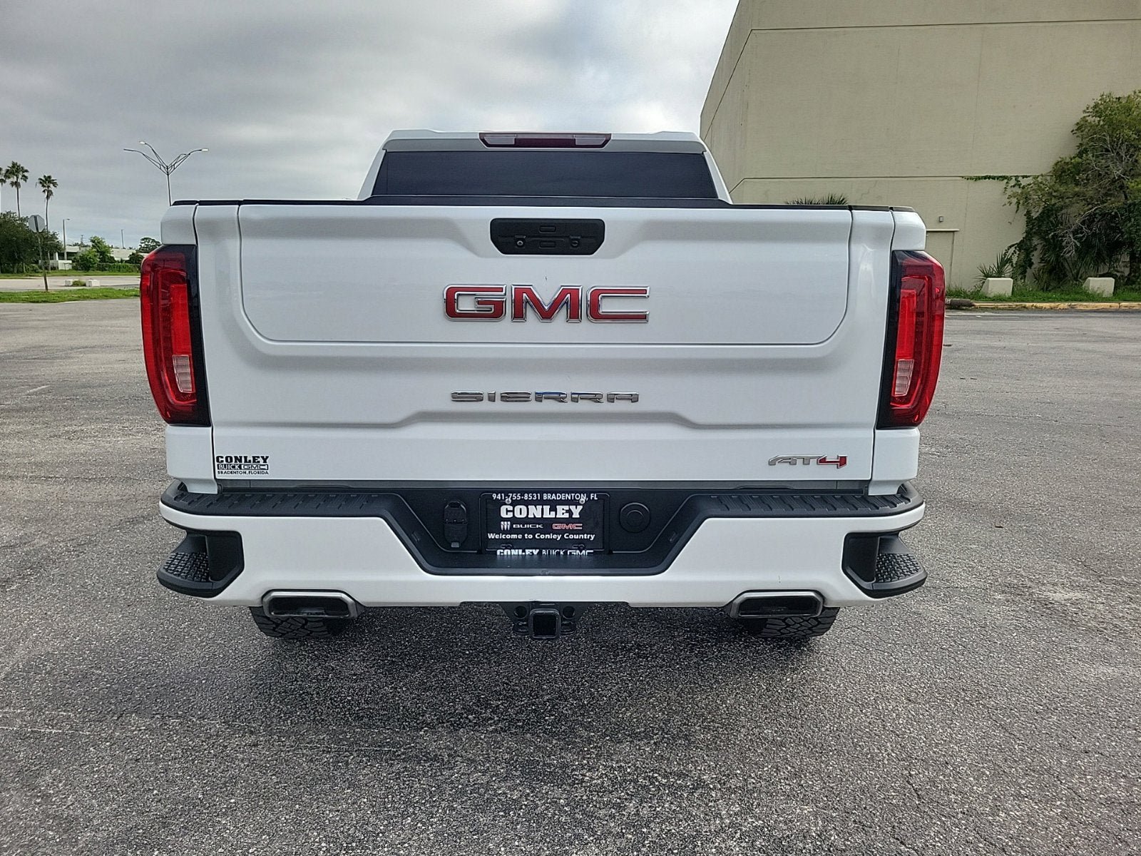Certified 2021 GMC Sierra 1500 AT4 AWD/4WD image 6