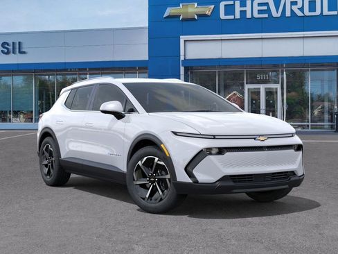 New 2026 Chevrolet Equinox EV LT FWD image 7