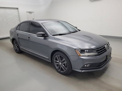Used 2018 Volkswagen Jetta SEL FWD image 11