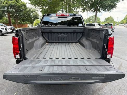 Used 2025 Chevrolet Colorado LT w/ Advanced Trailering Package AWD/4WD image 18
