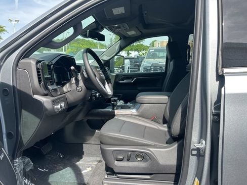 New 2026 GMC Sierra 1500 SLT w/ SLT Premium Package AWD/4WD image 9