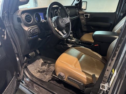Used 2022 Jeep Wrangler Unlimited Rubicon 4xe w/ Steel Bumper Group image 5