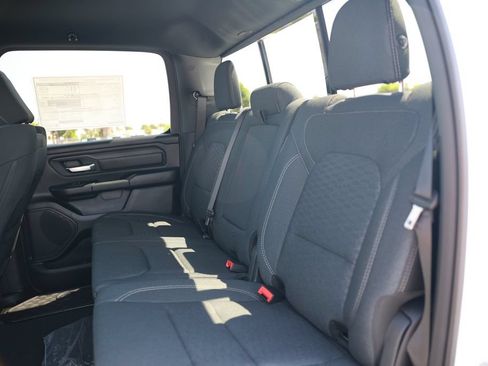 New 2026 RAM 1500 Express AWD/4WD image 30