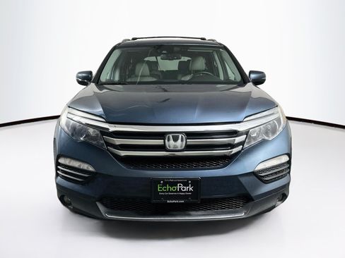 Used 2018 Honda Pilot Elite image 2