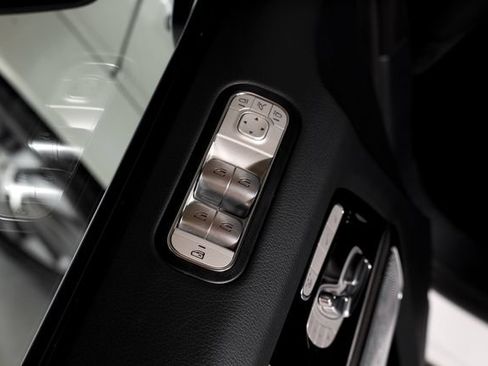 Used 2024 Mercedes-Benz G 550 image 60