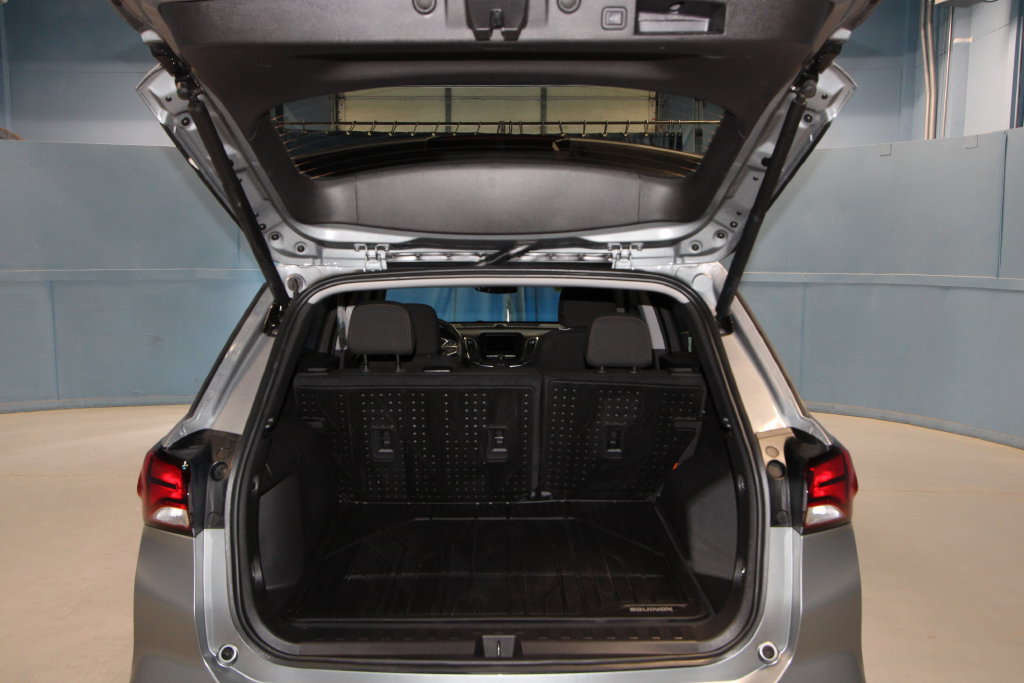 Used 2024 Chevrolet Equinox LT w/ LPO, Floor Liner Package FWD image 36