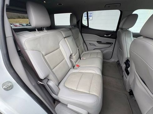 Used 2018 GMC Acadia SLT image 28