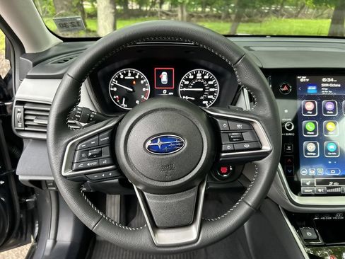 Certified 2025 Subaru Outback Premium AWD/4WD image 18