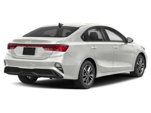 Used 2023 Kia Forte LX FWD image 2