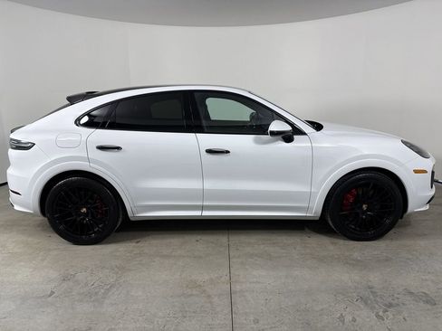 Certified 2023 Porsche Cayenne GTS image 8