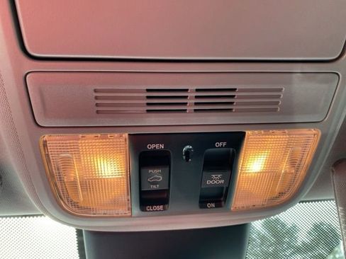 Used 2024 Honda Odyssey EX-L image 21