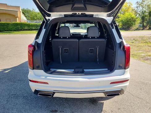 Certified 2023 Cadillac XT6 Luxury FWD image 5