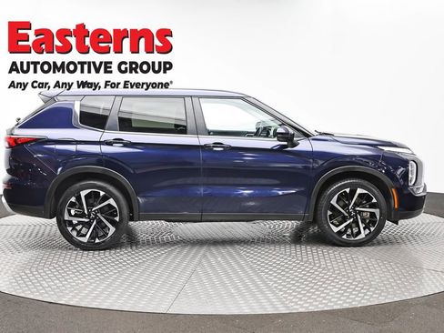 Used 2024 Mitsubishi Outlander SE FWD image 4