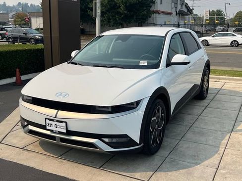 Certified 2024 Hyundai Ioniq 5 SEL RWD image 3