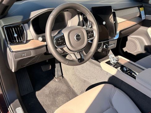 New 2026 Volvo XC90 B5 Core image 31